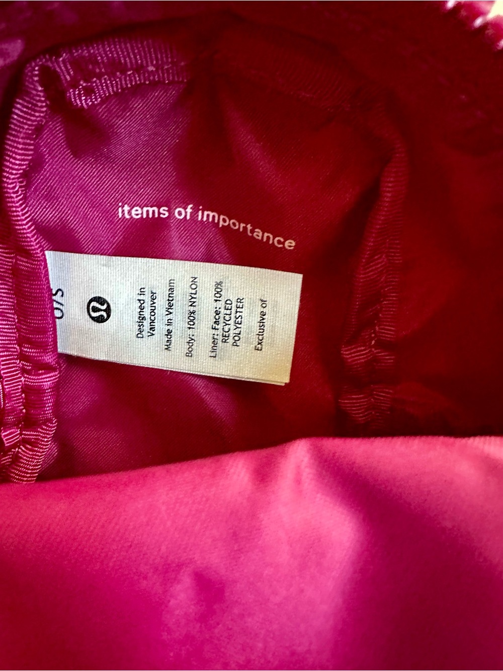Lululemon City Adventurer Backpack *Nano bag decoration in dark fuschia pink - Picture 5 of 6